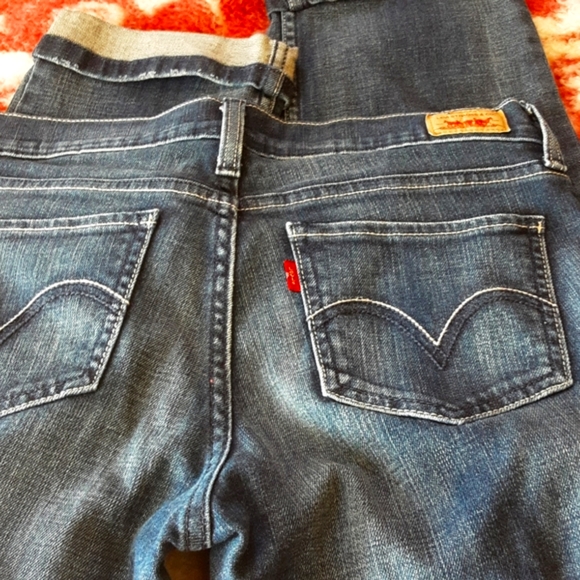 ♥️♥️HP♥️♥️ Levi's Too Superlow 524 jeans - Picture 4 of 4